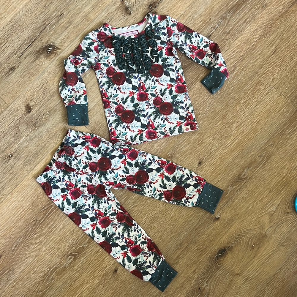 Cheeky Plum Floral Christmas Lounge Wear Set 18-24M